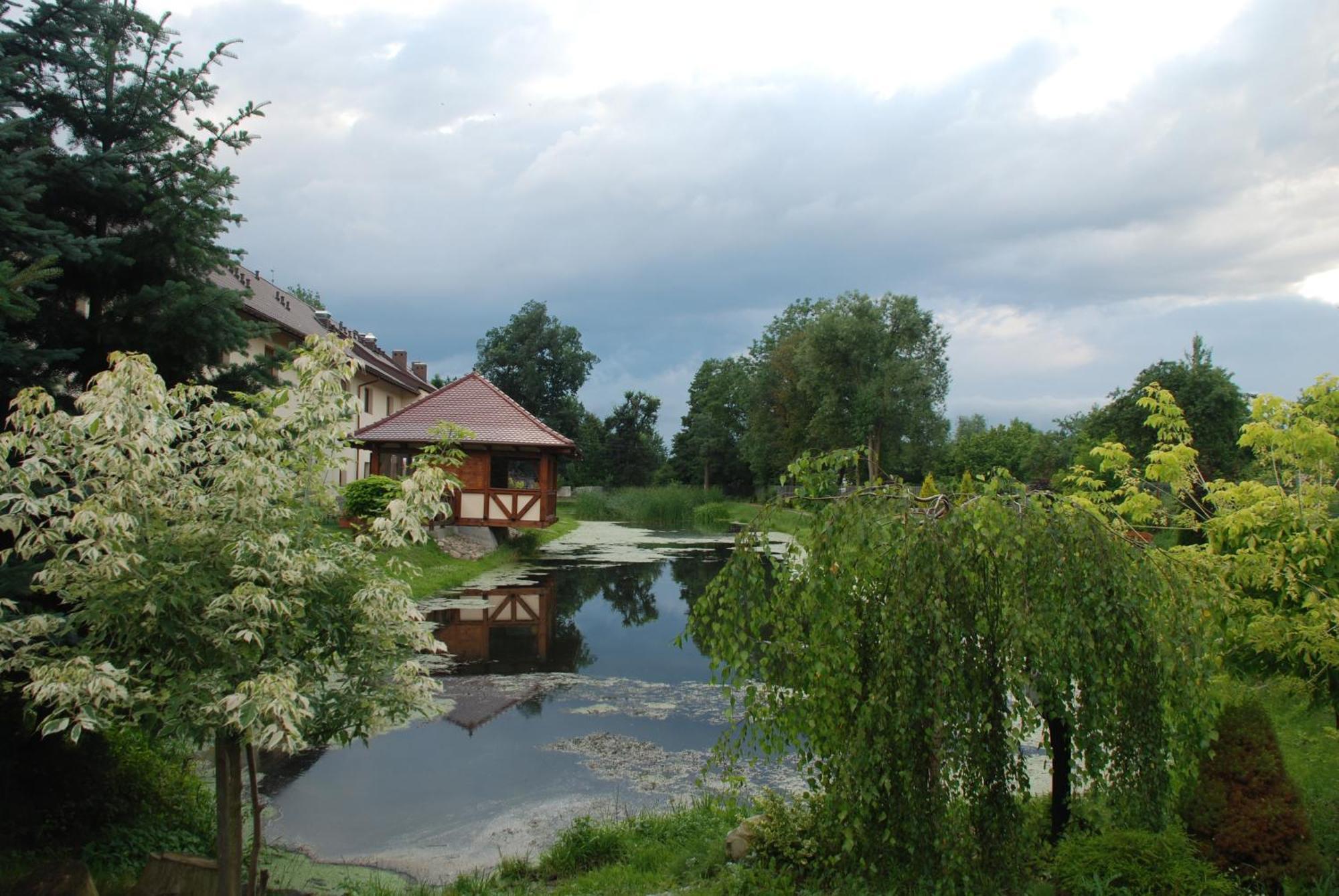 Hotel Karczyce Екстериор снимка